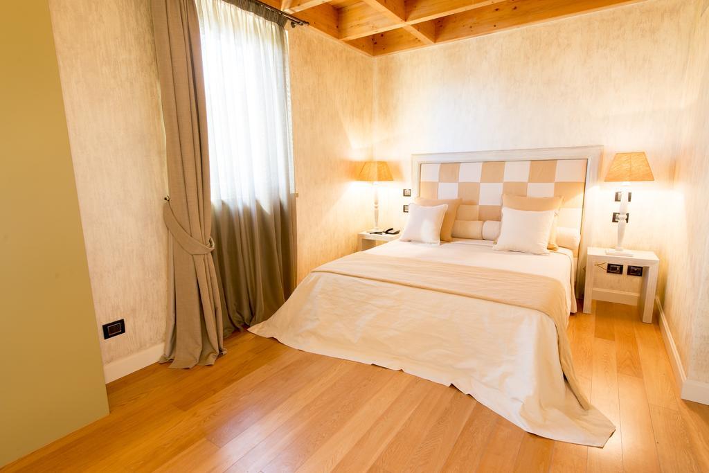 Florian Maison Resort San Paolo d'Argon Kamer foto